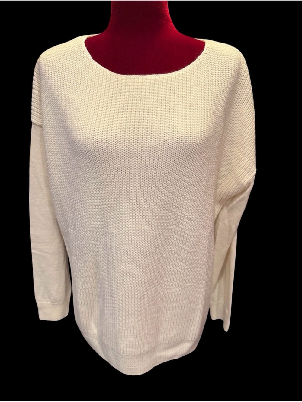 #676. 4/$32-white sweater. 1x